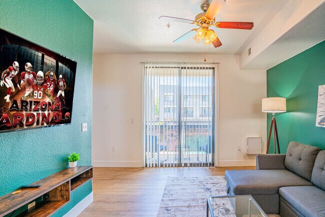 Building Photo - 6610 N 93rd Ave