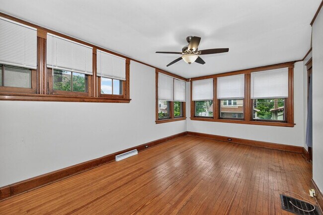 Foto del edificio - 635 Clemmer Ave