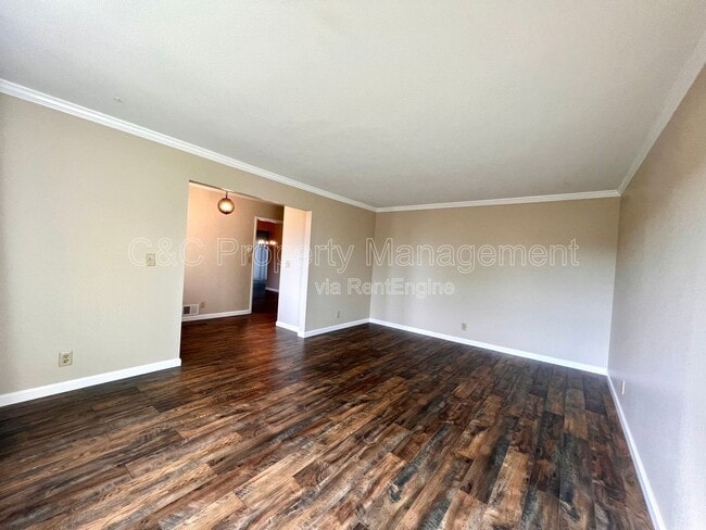 Building Photo - 1221 La Canada Way