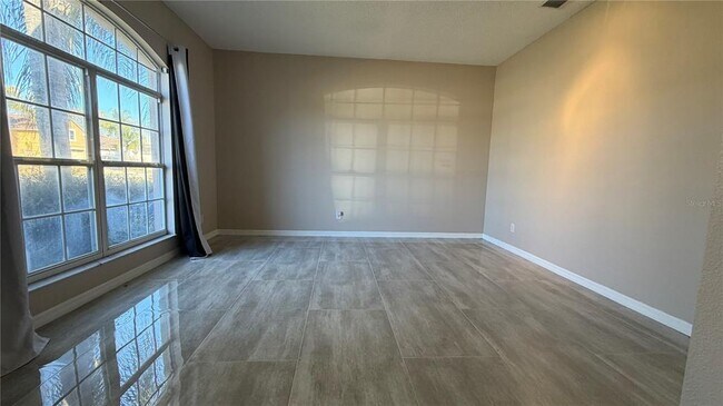 Foto del edificio - 2661 Plumberry Ave