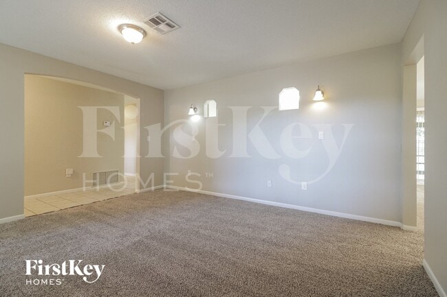 Foto del edificio - 1340 Sharon Dr