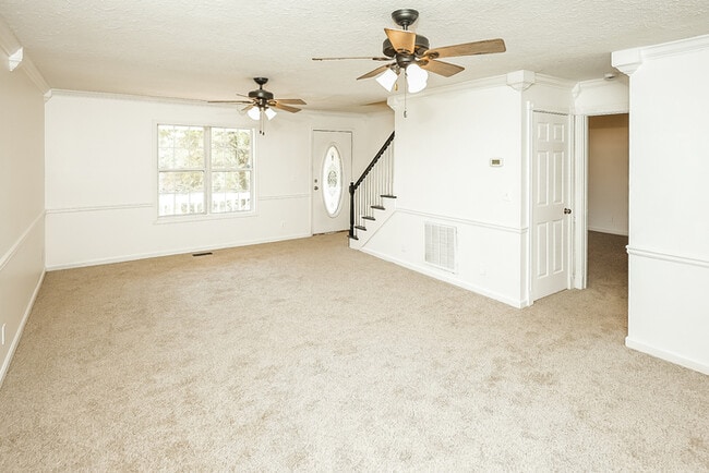 Building Photo - 515 Candlewick Ct