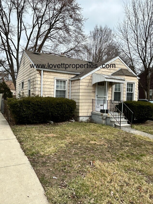 Primary Photo - 19437 Kingsville St
