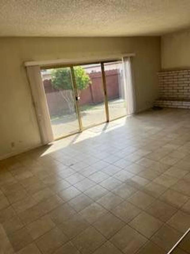 Foto del edificio - House for Rent in Marina