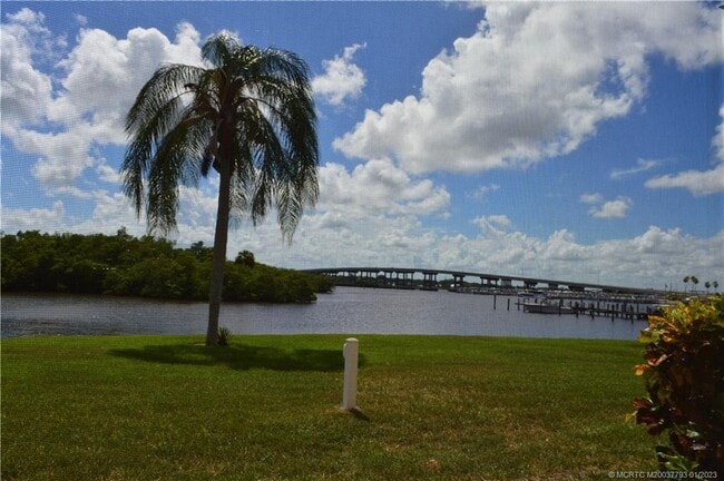 Building Photo - 2600 S Kanner Hwy