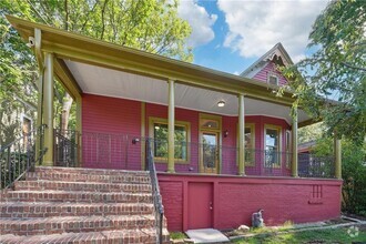 Building Photo - 738 Highland Ave NE