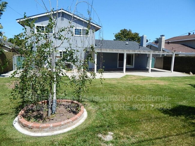 Building Photo - 16751 Busby Ln