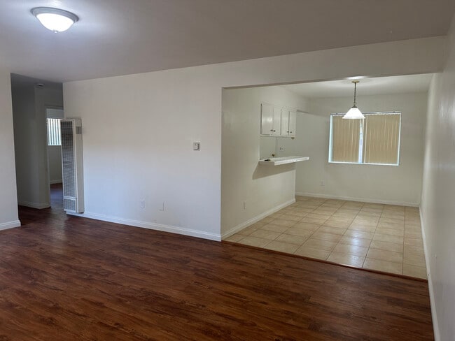 Building Photo - 5134 Clara St