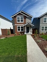 Building Photo - 4330 Savannah Lp NE