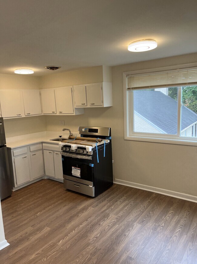 Kitchen with new Appliances - 1603 28th St SE
