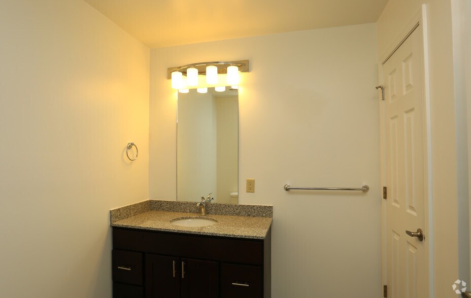 Bathroom Fixtures Utica Ny deerfield place rentals - utica, ny | apartments Bathroom Fixtures Utica Ny deerfield place rentals - utica, ny | apartments
