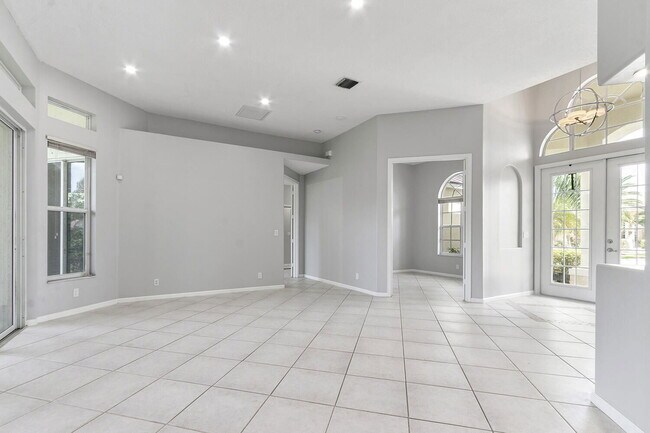 Foto del edificio - Black Olive Crescent, Royal Palm Beach, FL...