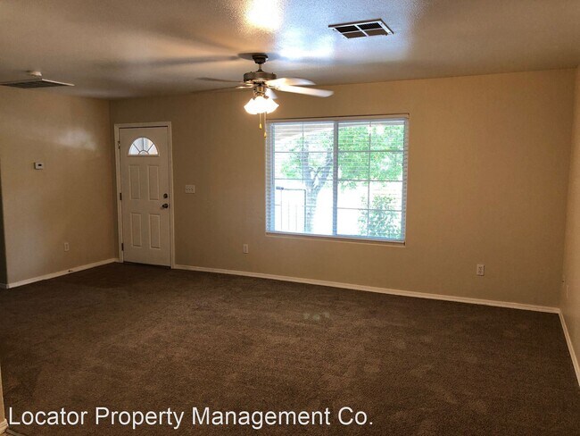 Building Photo - 6110-6116 Royal Coach Cir
