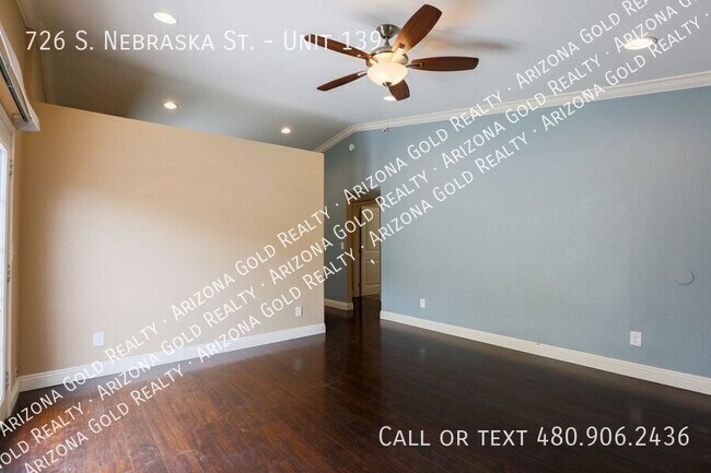 Foto del edificio - 726 S Nebraska St