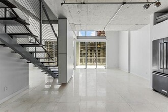 Building Photo - 690 SW 1st Ct