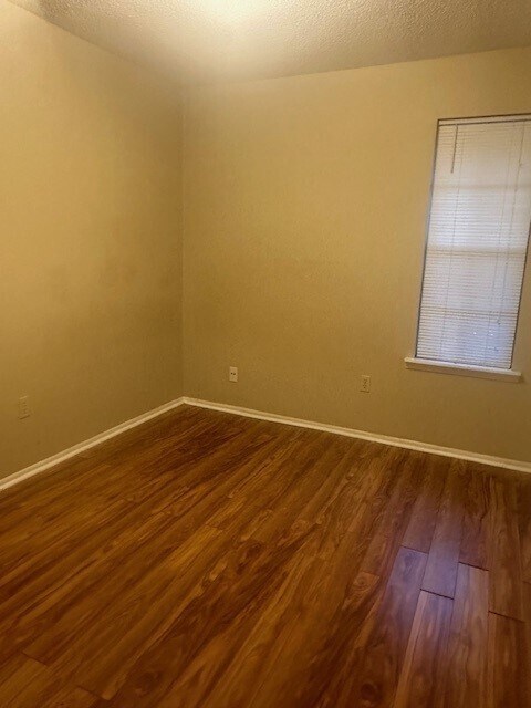 Downstairs Bedroom - 4237 Jefferson Woods Dr