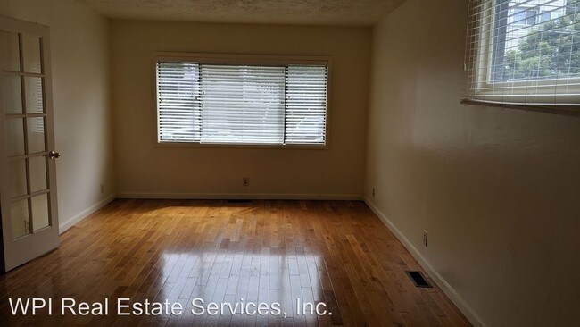 Foto del edificio - 3659 Interlake Ave N