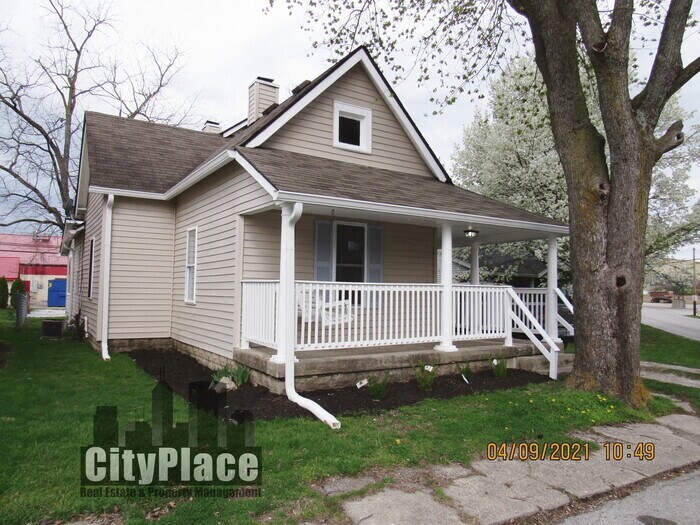 Primary Photo - 70 N Carlisle St, Bargersville, IN 46106