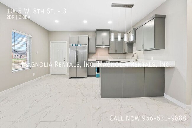 Foto del edificio - 1005 W 8th St