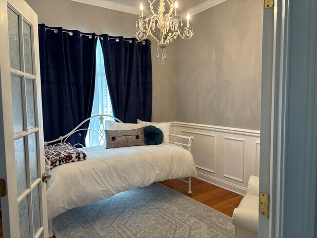 Foto del edificio - 613 Davis Acres Dr