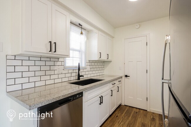 Foto del edificio - 2609 S Lotus St, Ozark, MO, 65721
