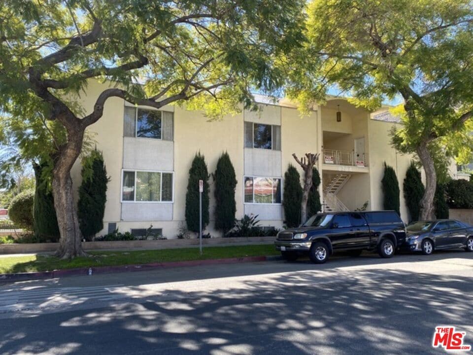 Primary Photo - 8704 Gregory Way