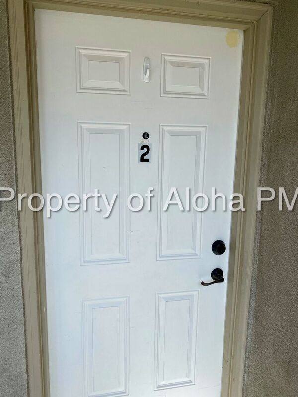 Foto del edificio - 1053 W Pine Ave