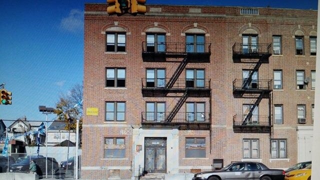 Foto principal - 14601 Hillside Ave