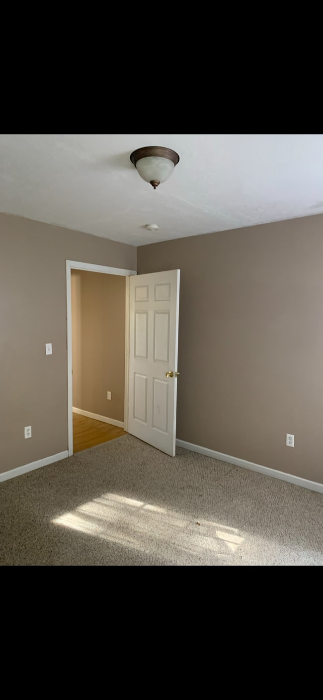 Building Photo - 1518 Ashcom Rd