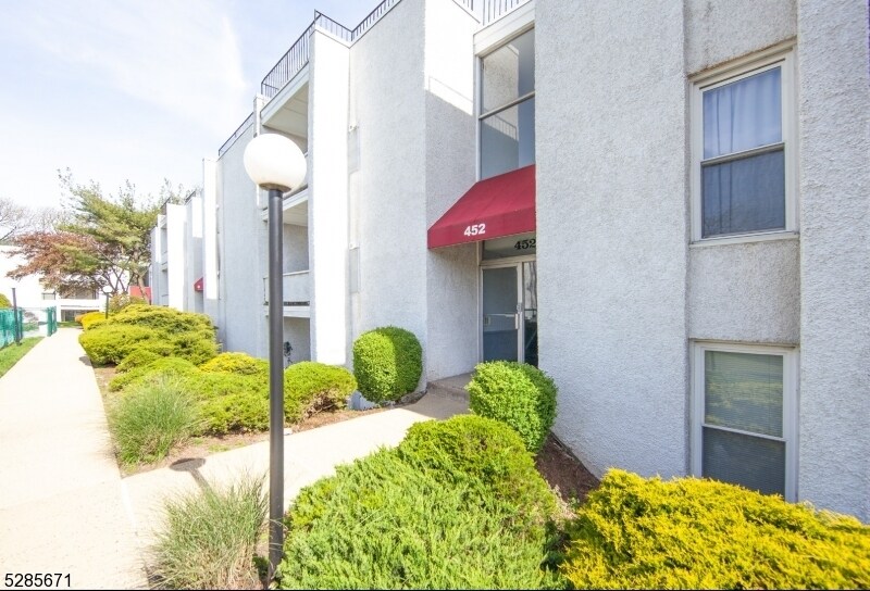 452 River Rd Unit G, Nutley, NJ 07110 Condo for Rent in Nutley, NJ
