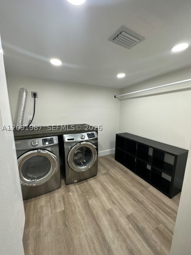 Foto del edificio - 9735 NW 49th Terrace