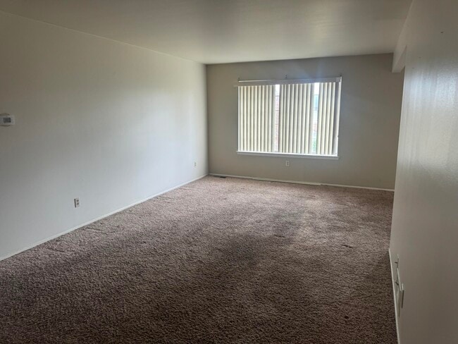 Building Photo - 19601 W 12 Mile Rd