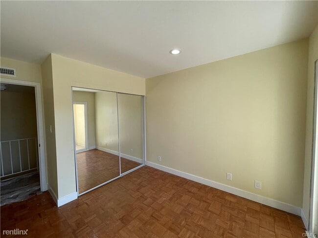 Building Photo - 4 br, 2.5 bath House - 12 Foxglove Way