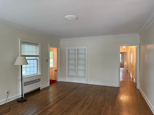 Foto del edificio - 2227 E Woodstock Pl