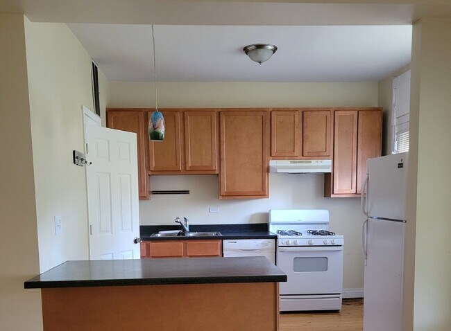 Foto del edificio - 2142 W Touhy Ave