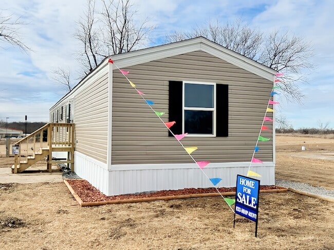 Building Photo - Fairfield Estates