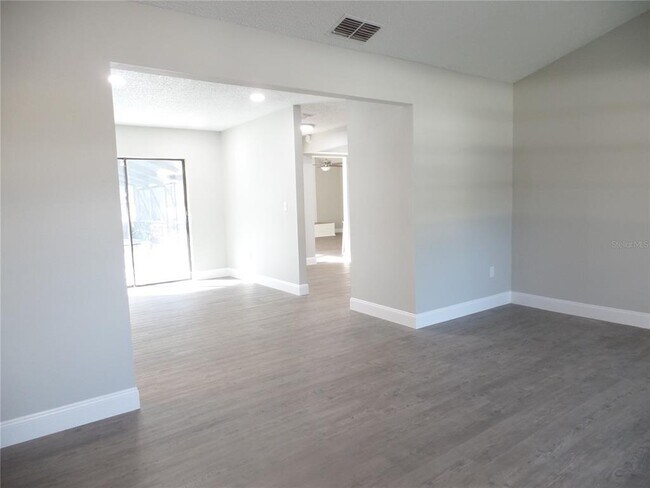 Building Photo - 4201 Shadow Wood Dr