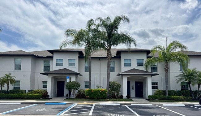 Building Photo - 9093 Gervais Cir