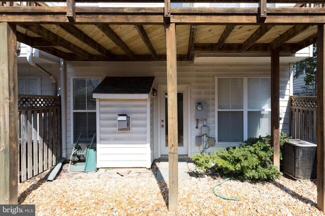 Building Photo - 5026 Gardner Dr