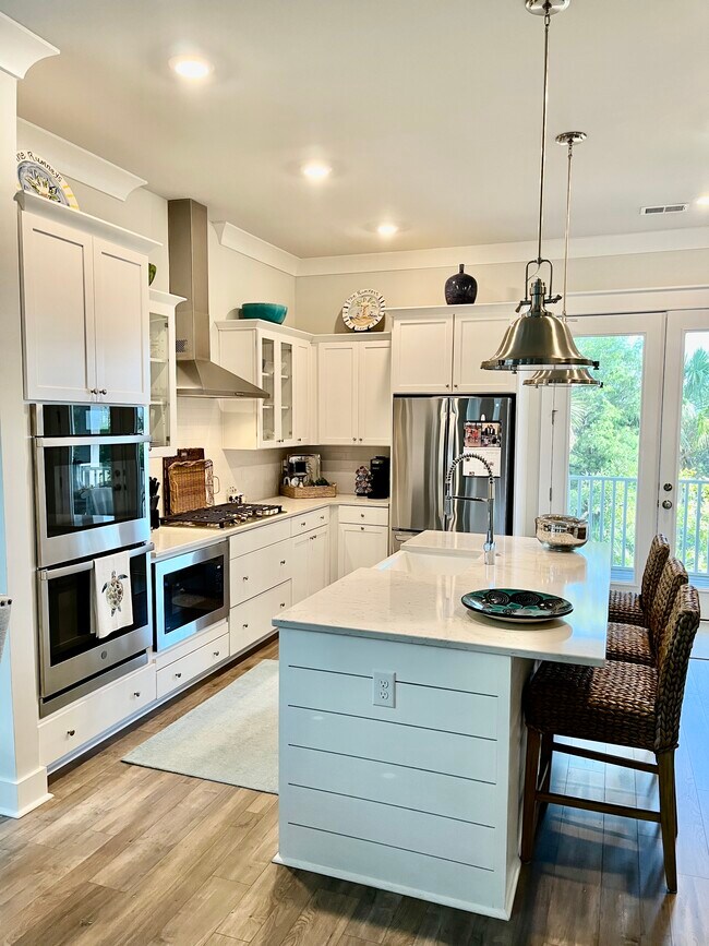 Foto del edificio - 804 Kings Oak Ct