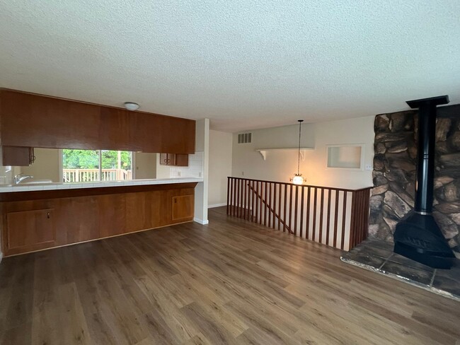 Building Photo - 375 Los Osos Valley Rd