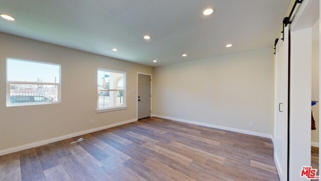 Building Photo - 675 Leonard Ave