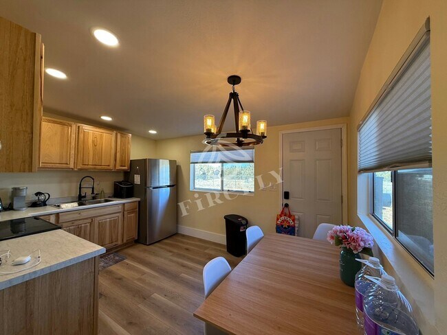 Foto del edificio - 2248 Sitgreaves Dr