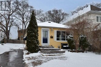 Building Photo - 71 Mississauga Rd N