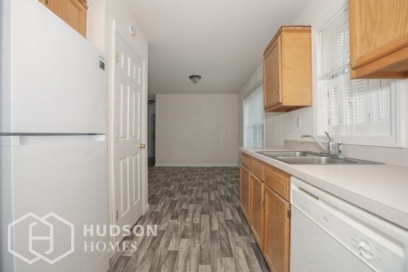 Building Photo - 2520 Mcewan Blvd