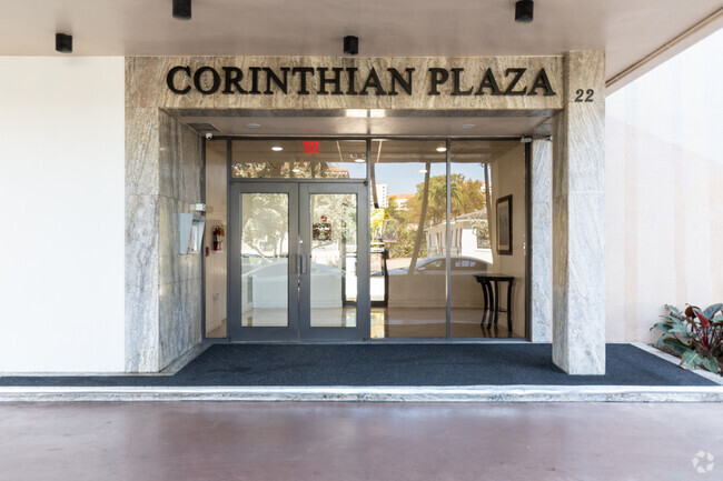 Entrada - Gables Corinthian Plaza