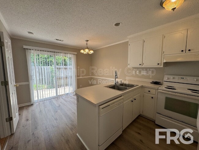 Building Photo - 1035 Spring Forest Rd