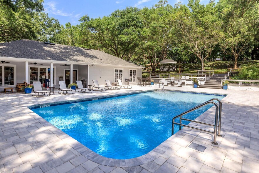 Azalea Place - 600 Victory Garden Dr Tallahassee, FL 32301