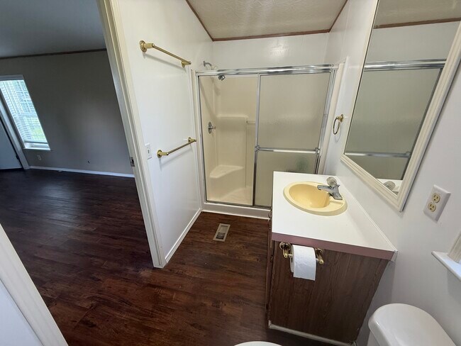 Foto del edificio - 72nd Ave. Property