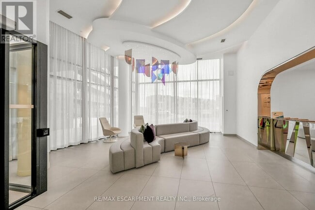 Building Photo - 3200 Dakota Cmn